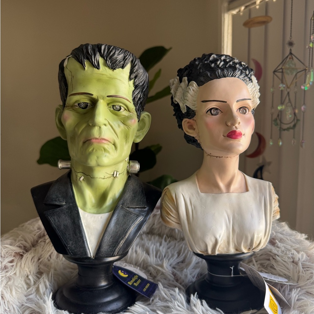 ❤️SOLD❤️ Halloween Frankenstein and Bride Bust Set with LED Light Up Red Eyes
